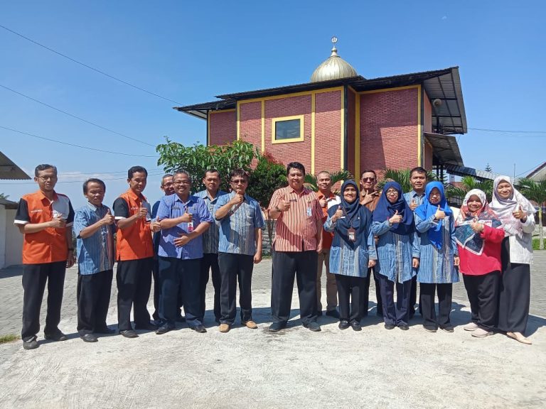 KUNJUNGAN SMK NEGERI 2 BANYUMAS DALAM RANGKA STUDI TIRU IMPLEMENTASI KURIKULUM MERDEKA